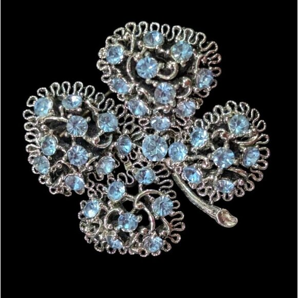 Vintage Rhinestone Clover Brooch Pin - Silver Tone Blue Gems Luck & Sparkle! - Picture 1 of 6